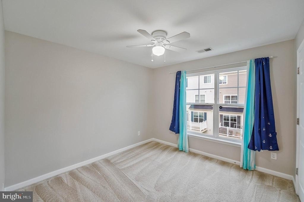 25218 Briargate Terrace - Photo 22