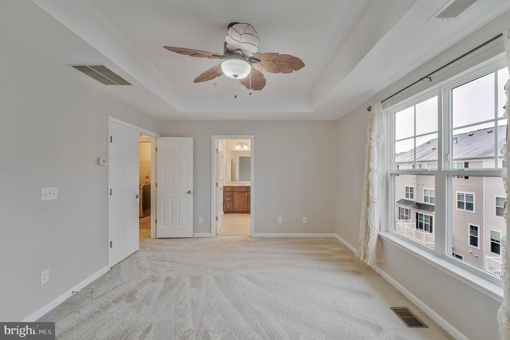 25218 Briargate Terrace - Photo 15
