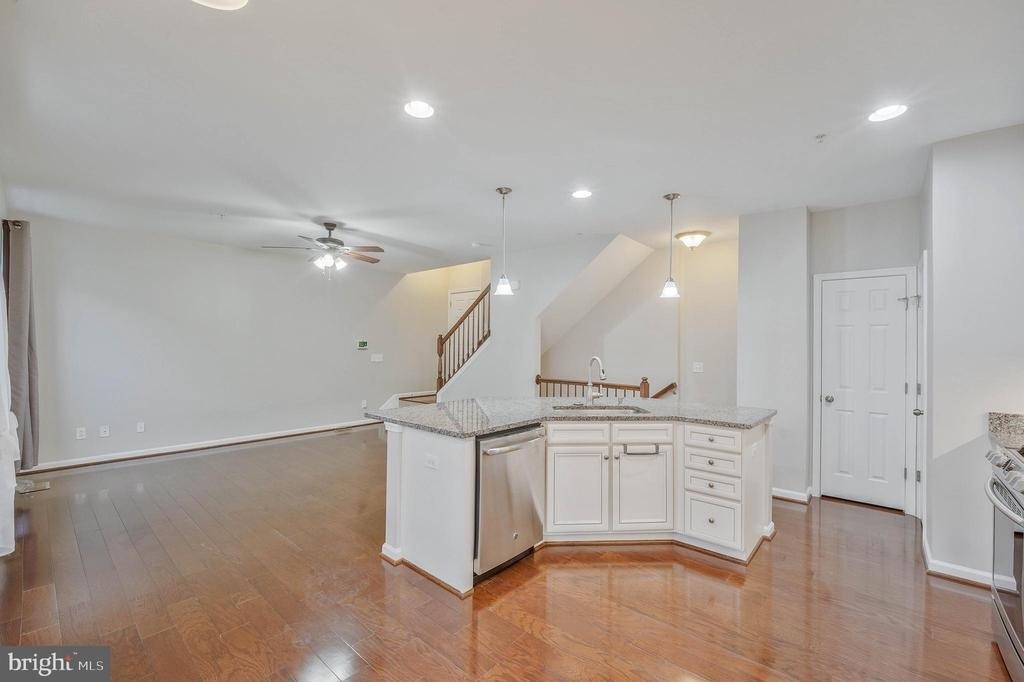 25218 Briargate Terrace - Photo 6