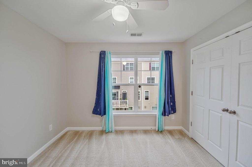 25218 Briargate Terrace - Photo 21