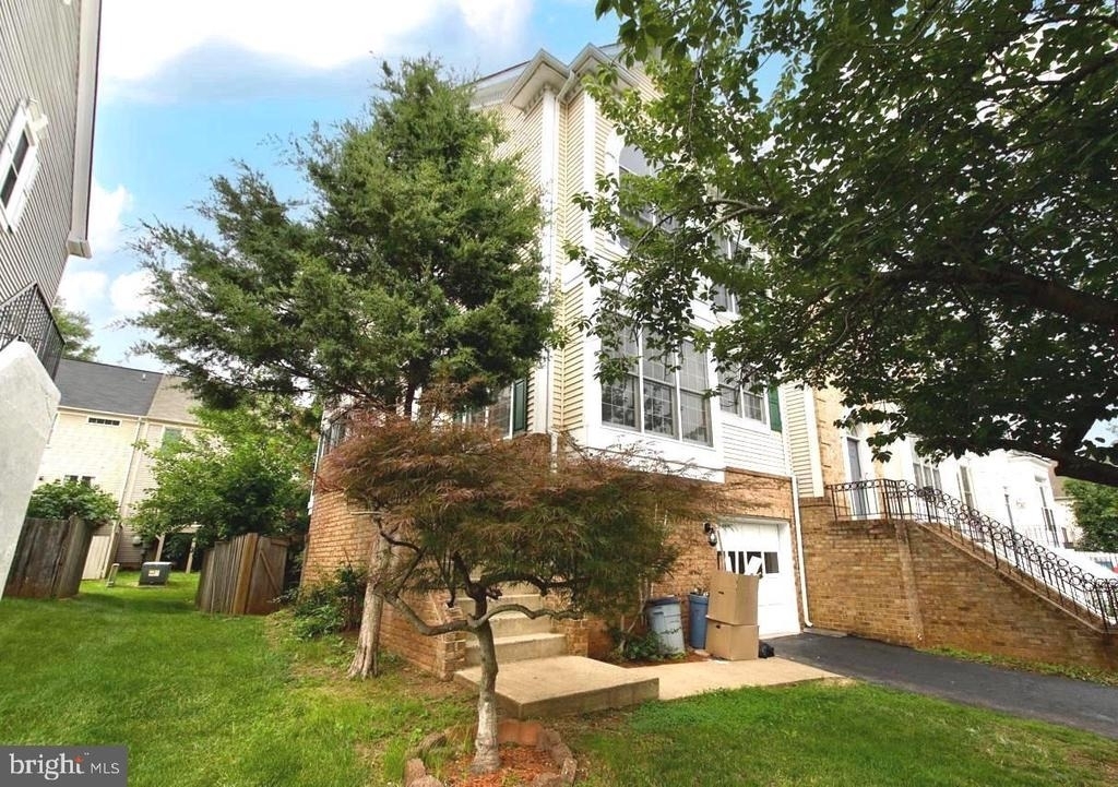 14552 Woodgate Manor Place - Photo 0