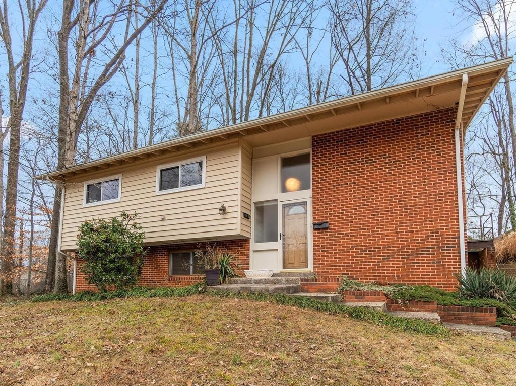 6505 Farley Street - Photo 0