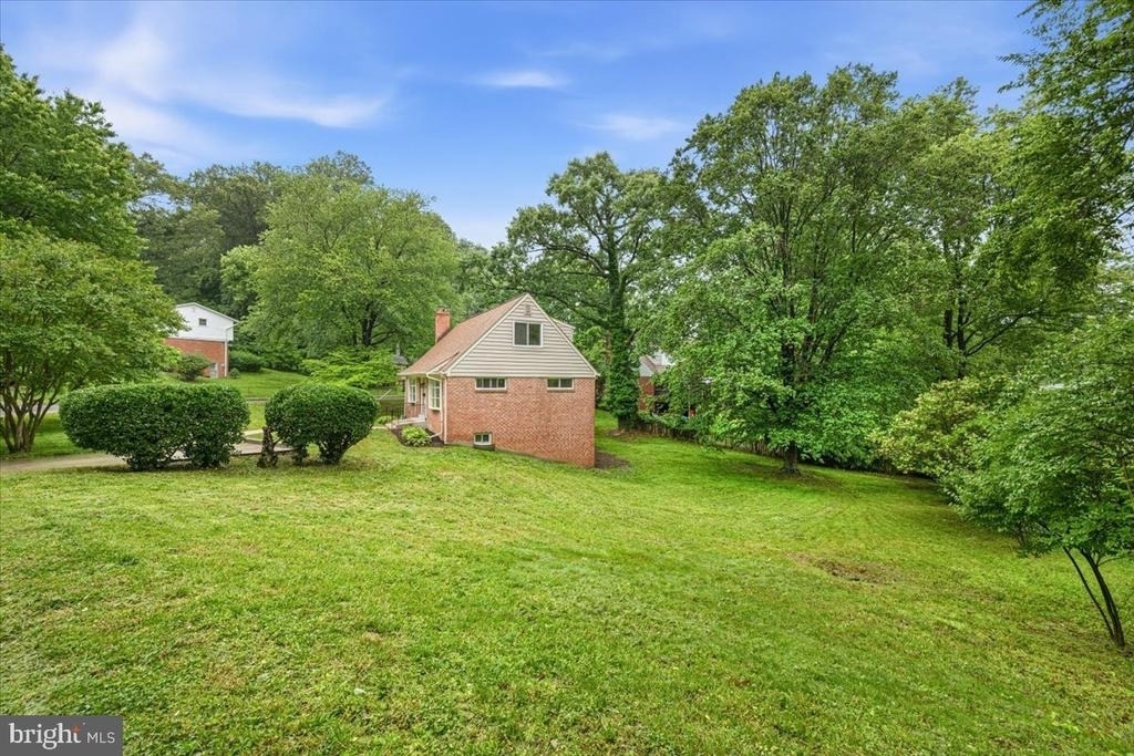 8624 Parliament Drive - Photo 43