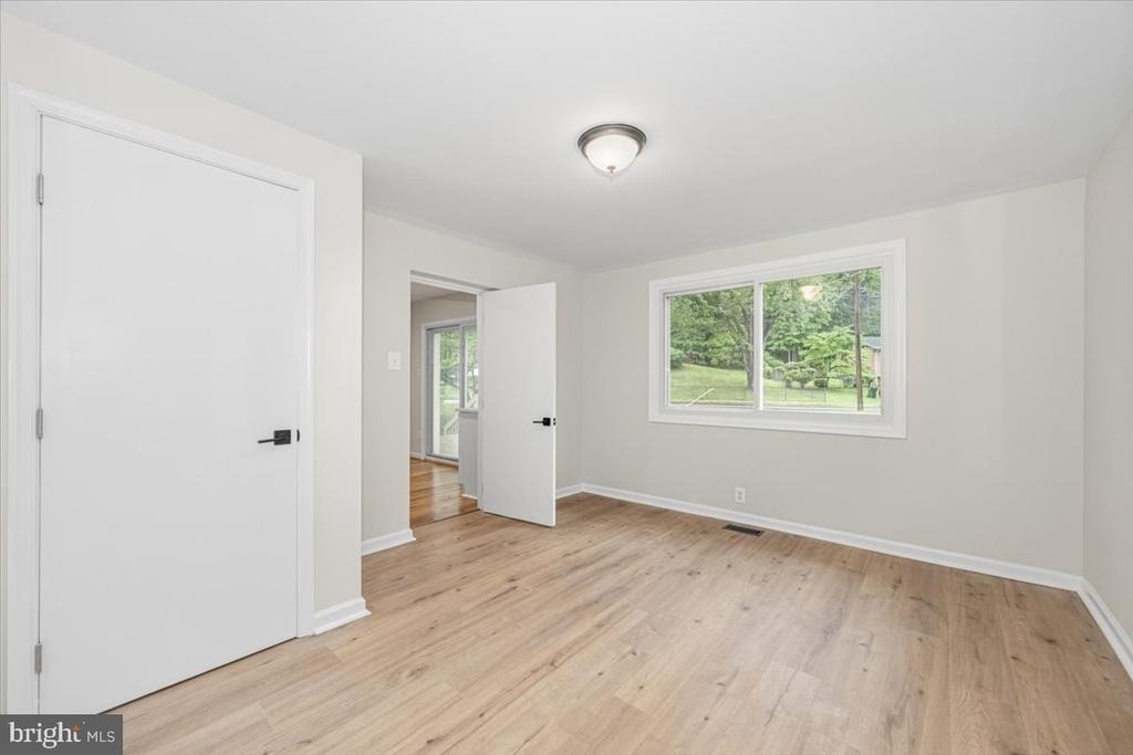 8624 Parliament Drive - Photo 36