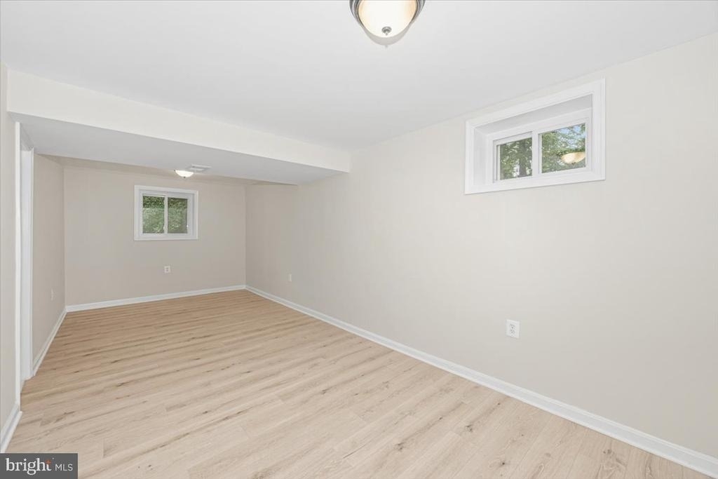 8624 Parliament Drive - Photo 37
