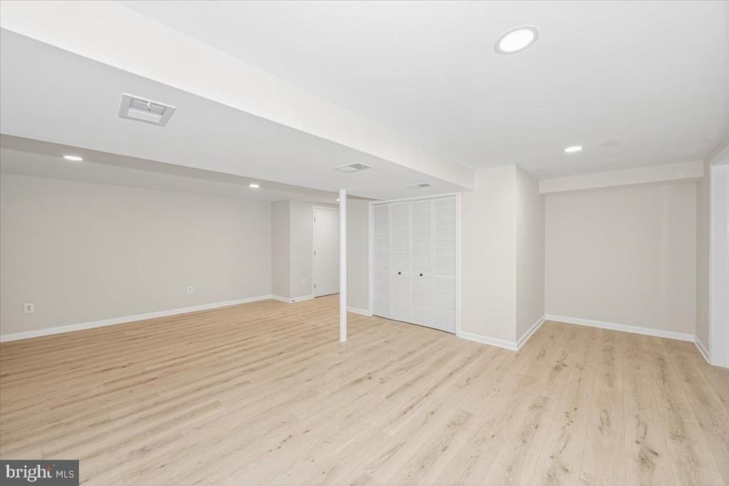 8624 Parliament Drive - Photo 33