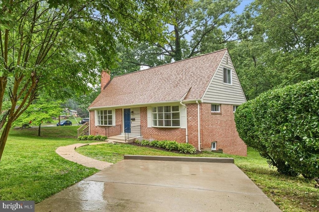 8624 Parliament Drive - Photo 1