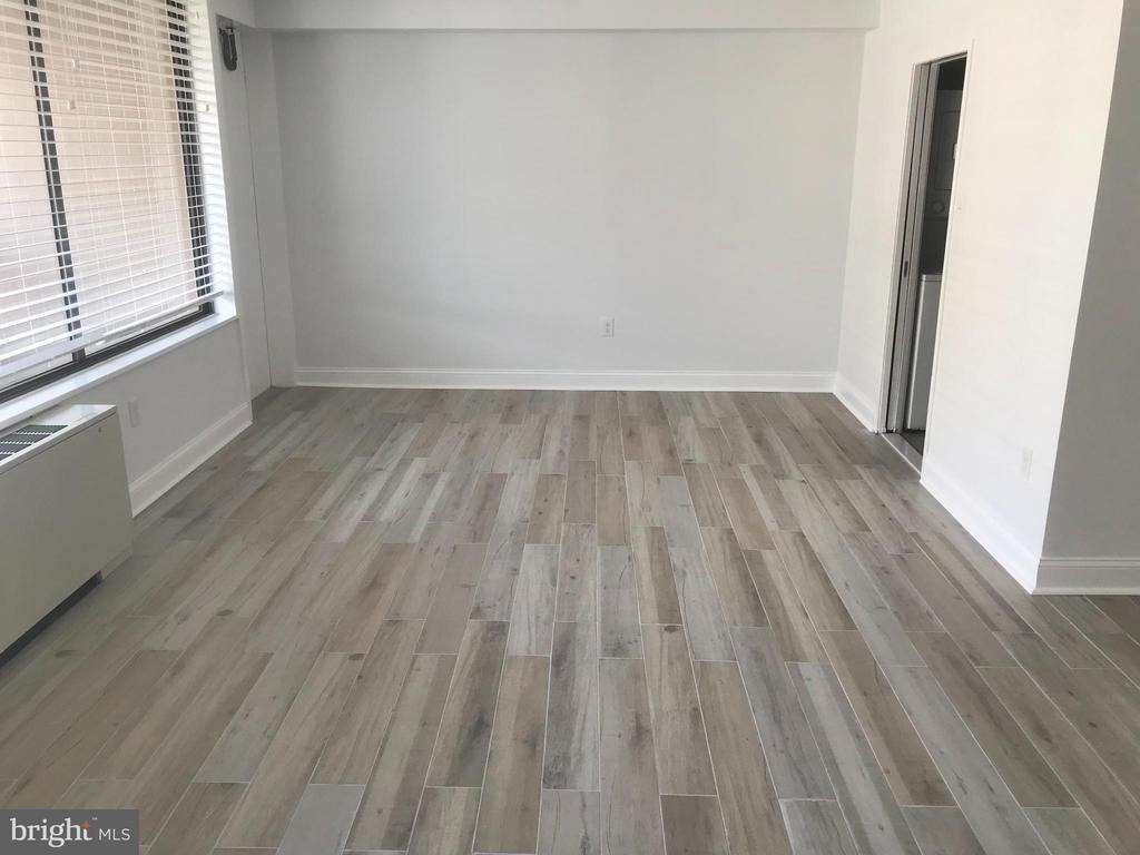 3705 S George Mason Drive - Photo 3