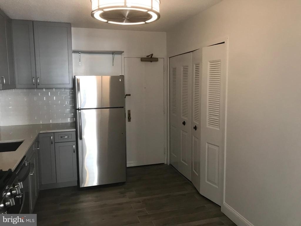 3705 S George Mason Drive - Photo 6