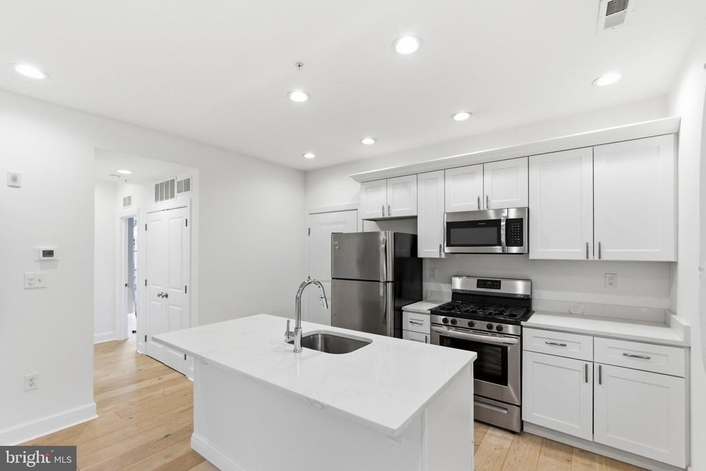 2011 N Reese Street - Photo 1