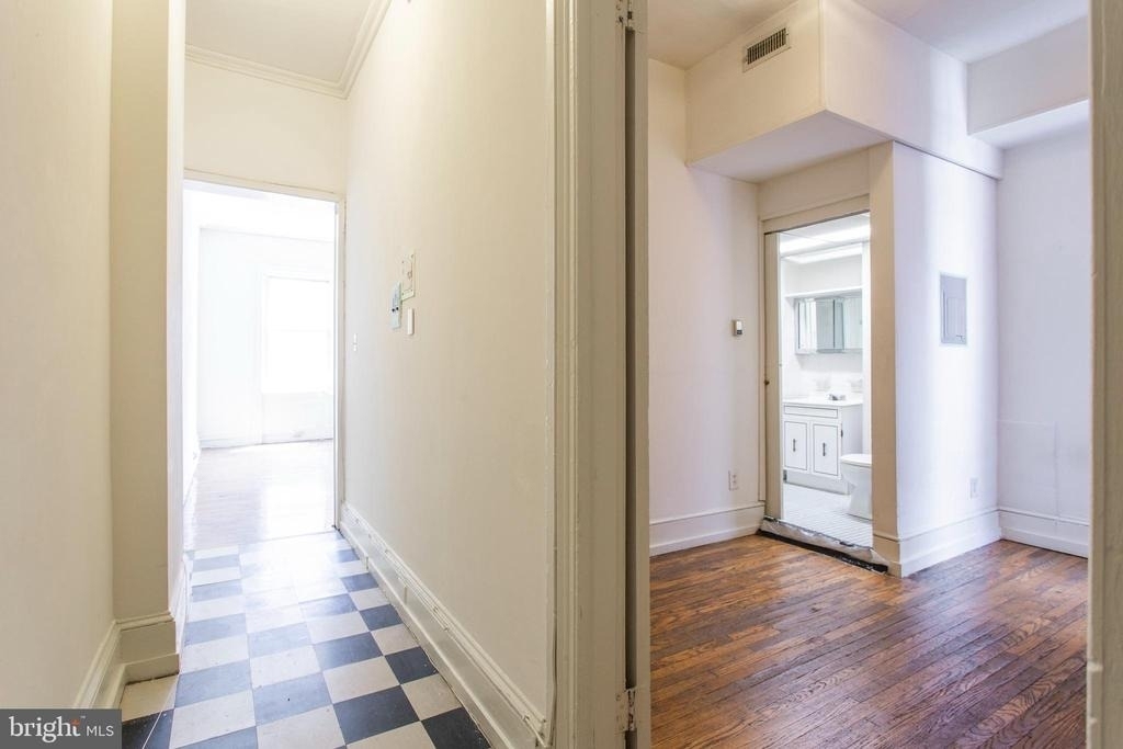 1807 Spruce Street - Photo 12