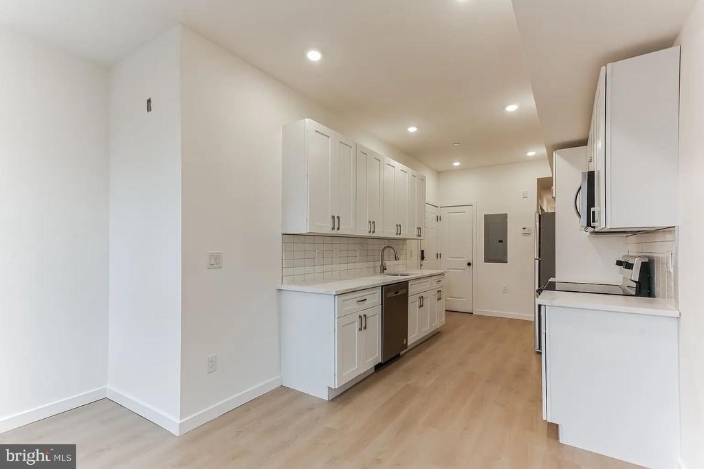 6116 E Wister Street - Photo 3