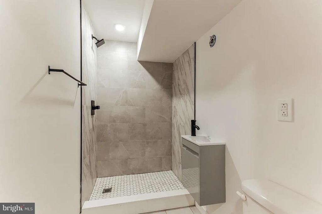 6116 E Wister Street - Photo 7