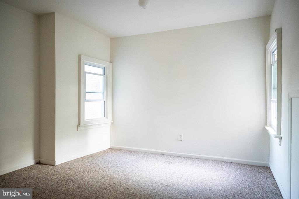 835 E Chelten Avenue - Photo 6