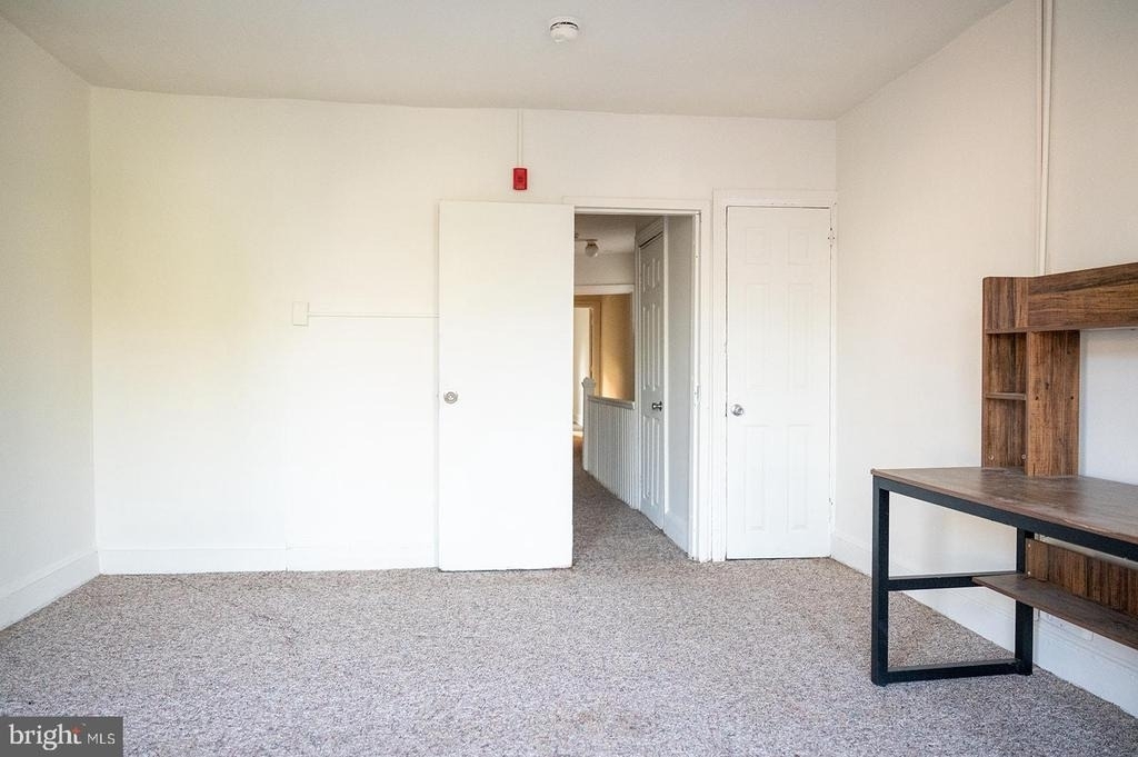 835 E Chelten Avenue - Photo 9