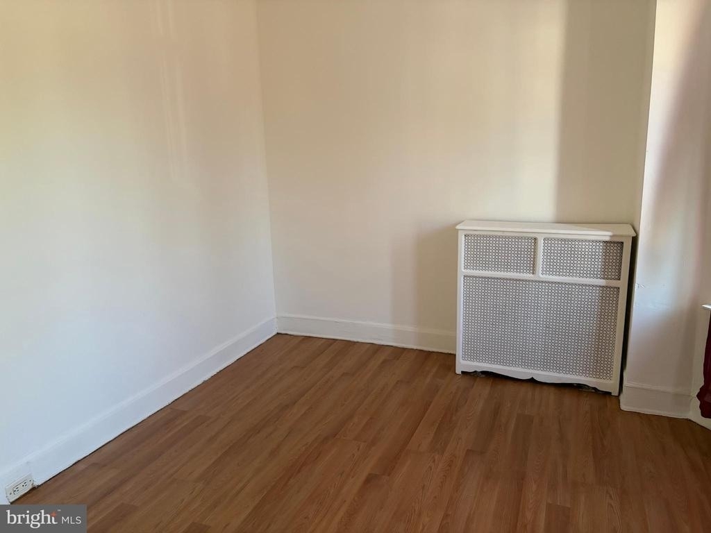 7058 Saybrook Avenue - Photo 12