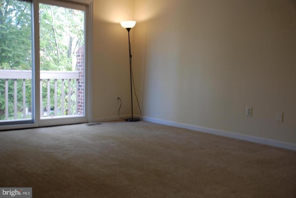 28 Knox Court - Photo 10