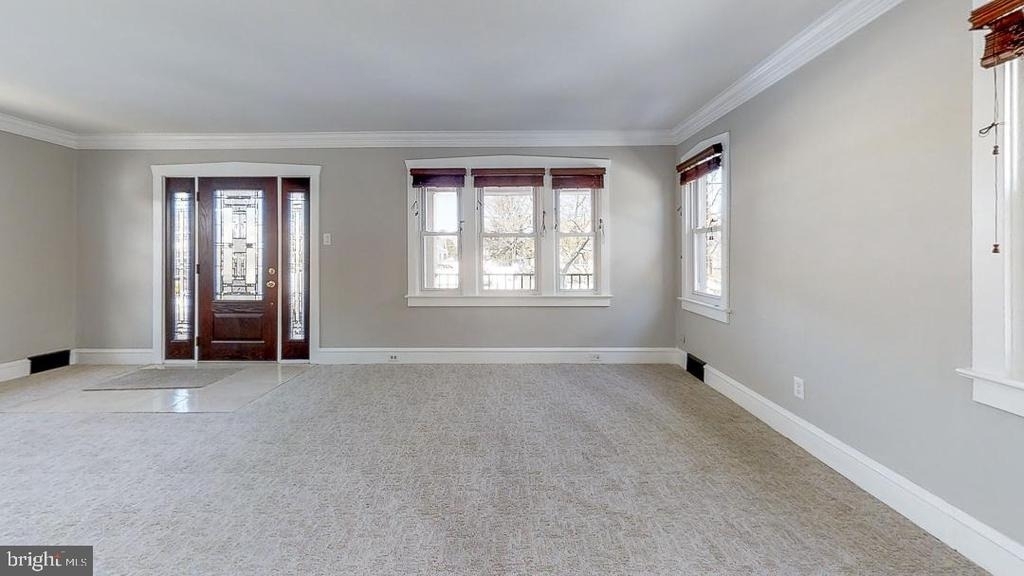 30 E 4th Avenue - Photo 1