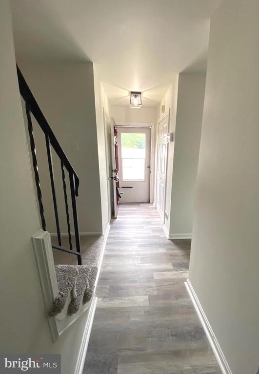 15947 Dorset Road - Photo 1