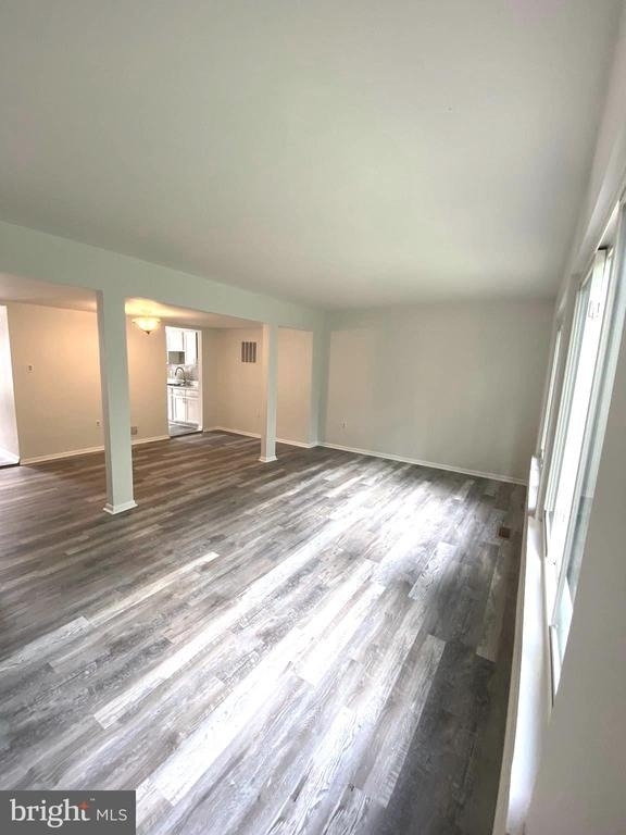 15947 Dorset Road - Photo 6