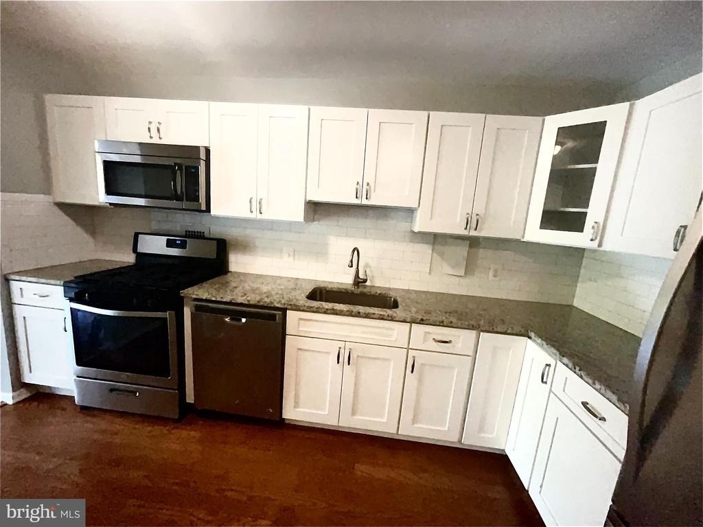 9039 Sligo Creek Parkway - Photo 18