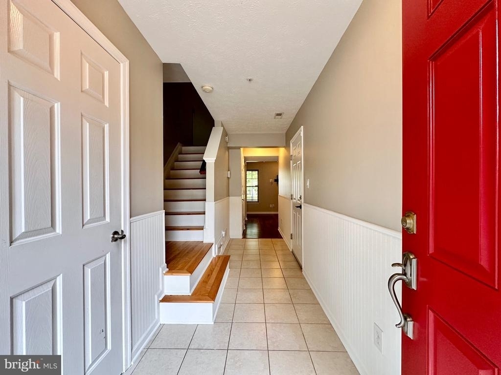 2107 Mardic Drive - Photo 2