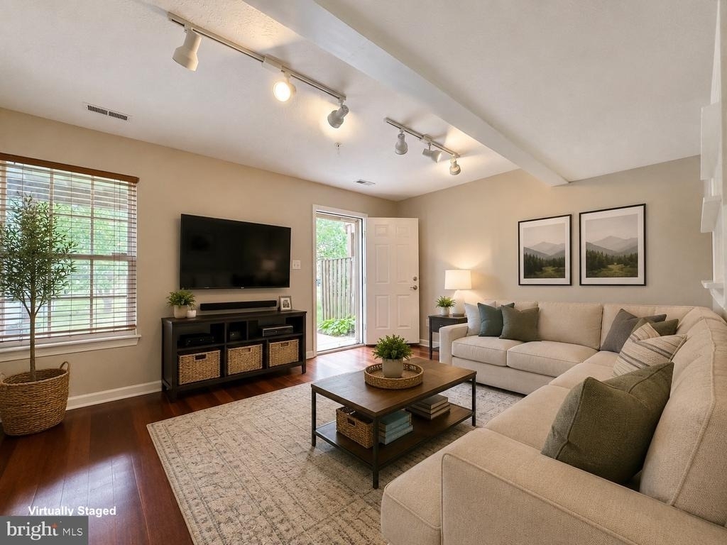 2107 Mardic Drive - Photo 3