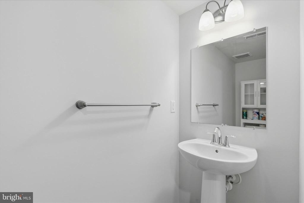 5457 Spotswood Place - Photo 32