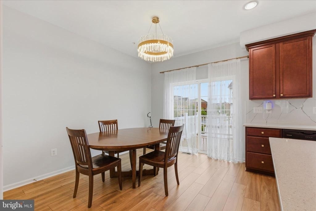 5457 Spotswood Place - Photo 11