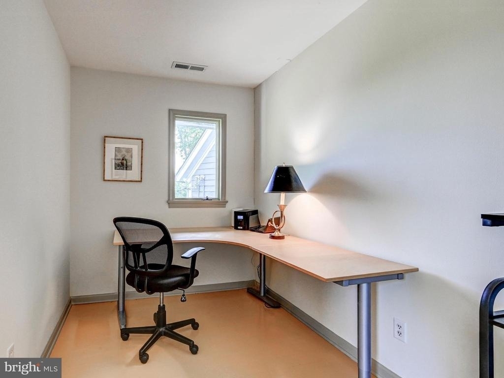 1552 Glencoe Road - Photo 32