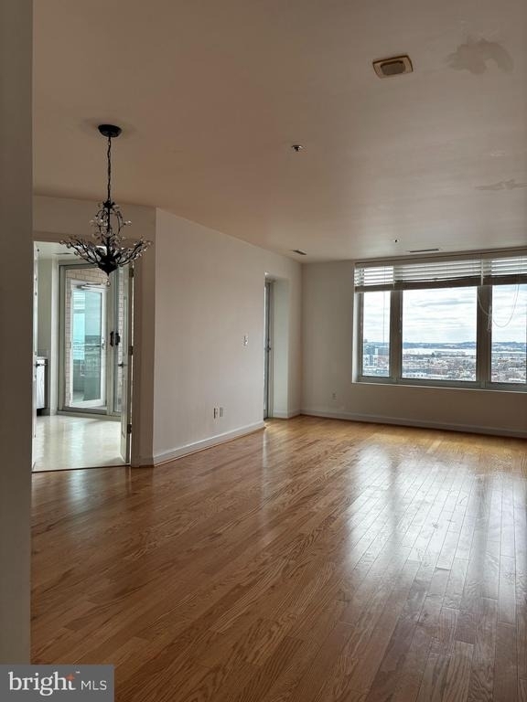 100 Harborview Drive - Photo 2