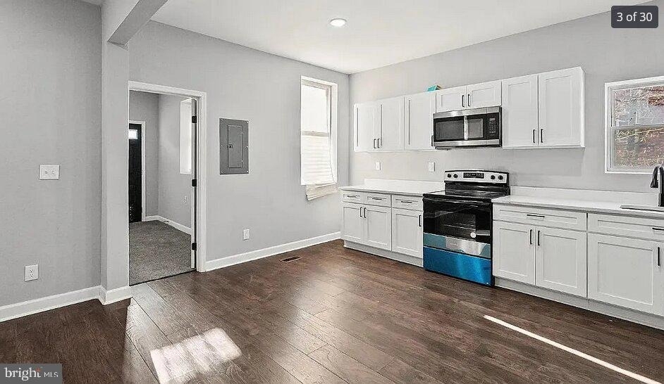 2301 Whittier Avenue - Photo 2