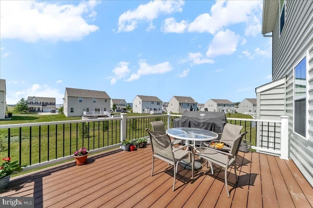 305 Goodwick Drive - Photo 32