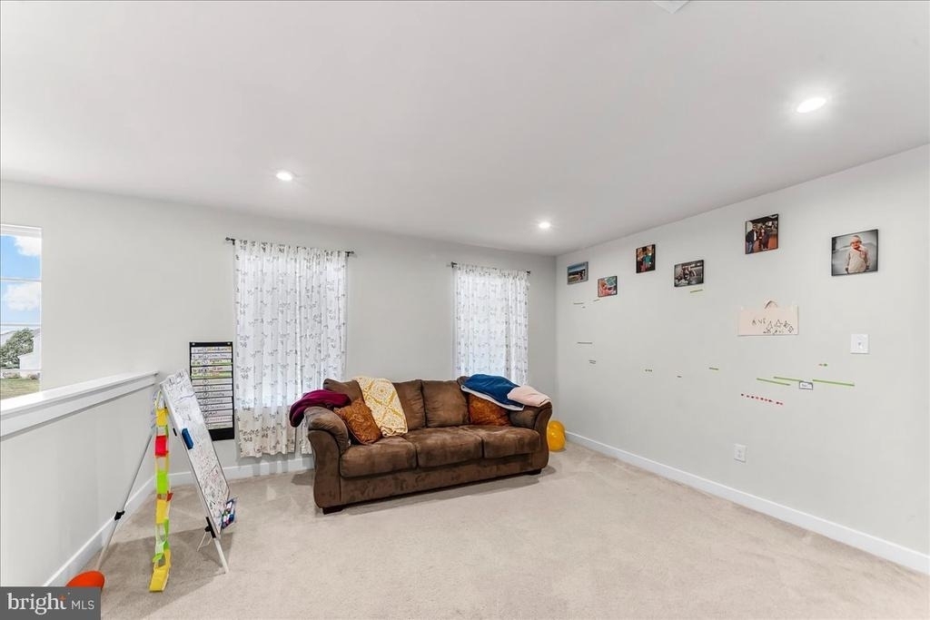 305 Goodwick Drive - Photo 13