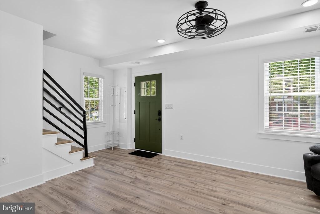 2112 34th Street Se - Photo 14