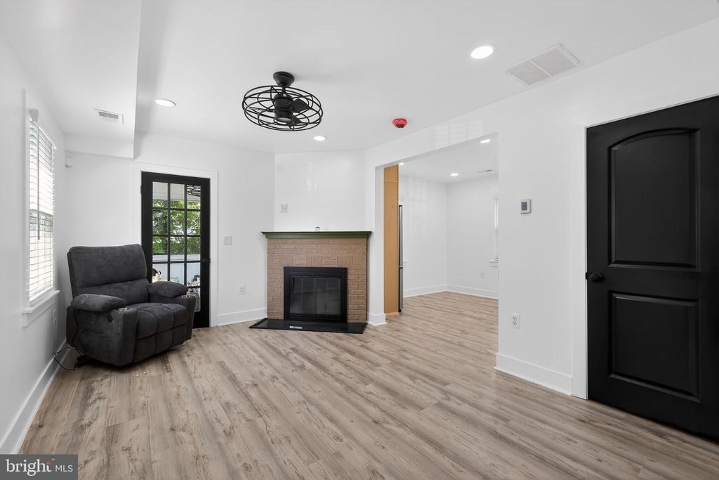 2112 34th Street Se - Photo 10