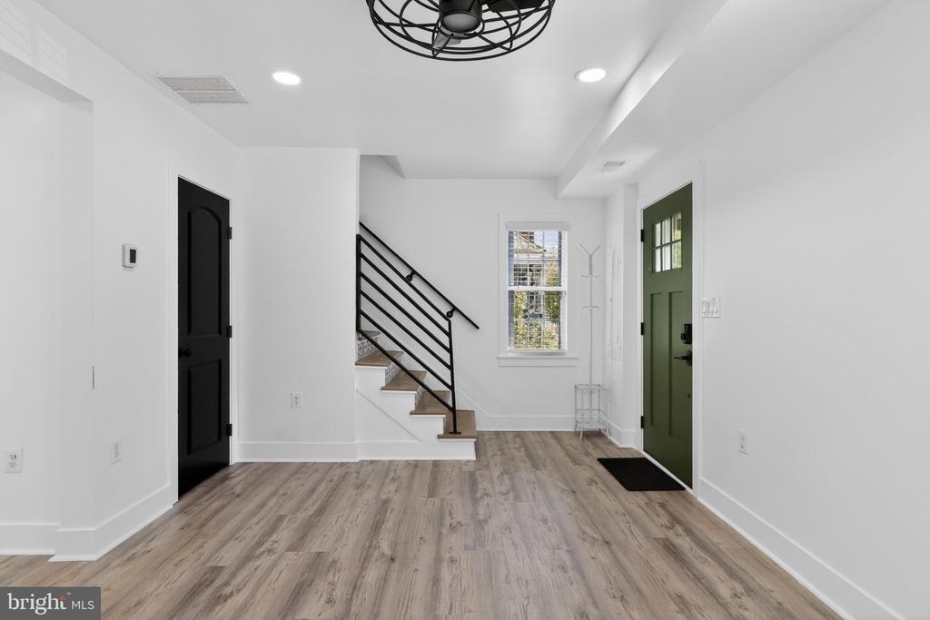 2112 34th Street Se - Photo 8