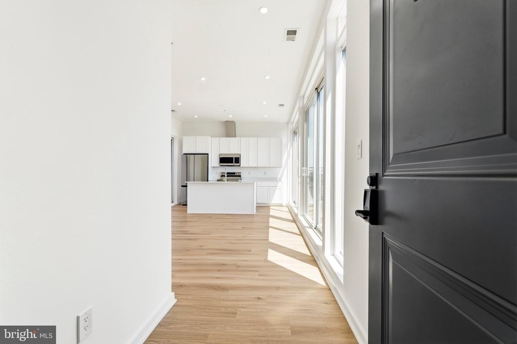 710 Kennedy Street Nw - Photo 1