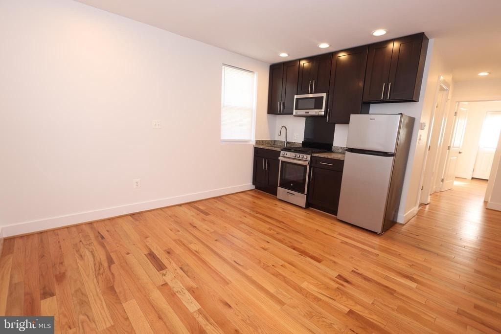 4255 Eads Street Ne - Photo 0