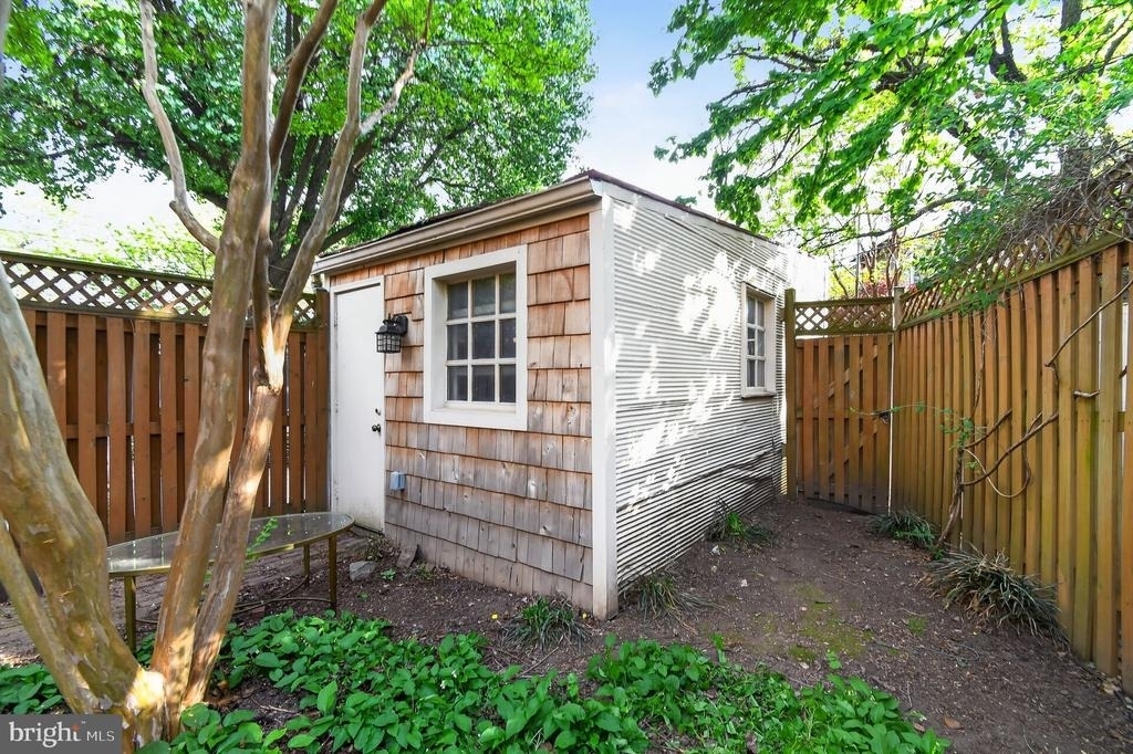 1319 Massachusetts Se - Photo 28
