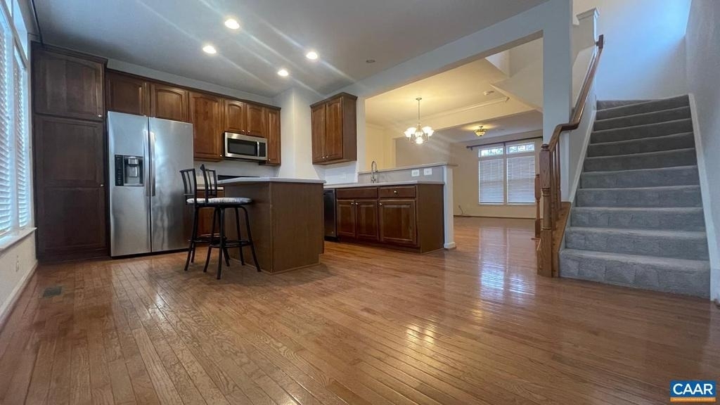 2325 Abington Dr - Photo 2
