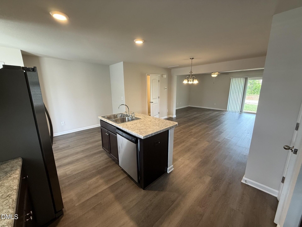 1063 Peony Lane - Photo 5