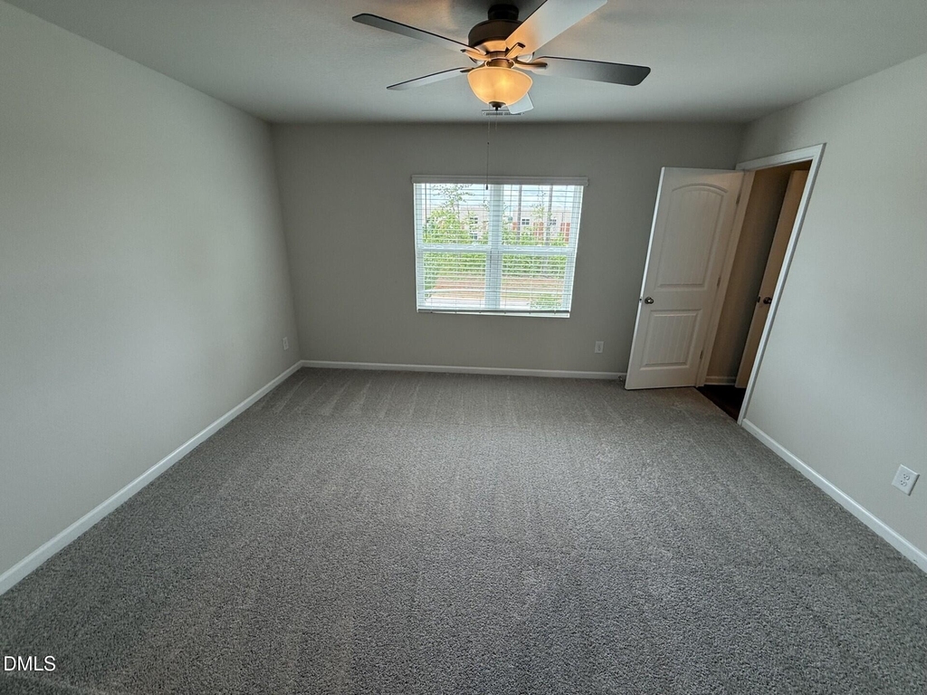 1063 Peony Lane - Photo 13