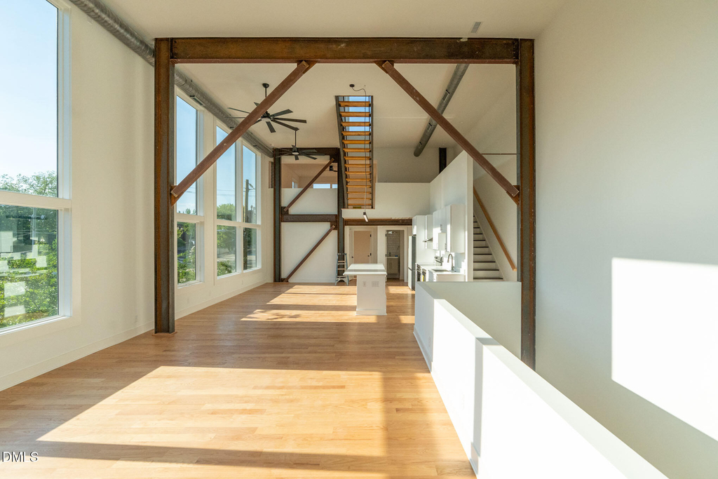 400 E Martin Street - Photo 7