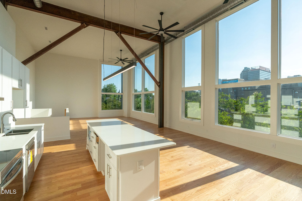 400 E Martin Street - Photo 2