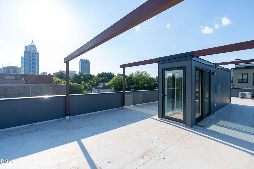 400 E Martin Street - Photo 23