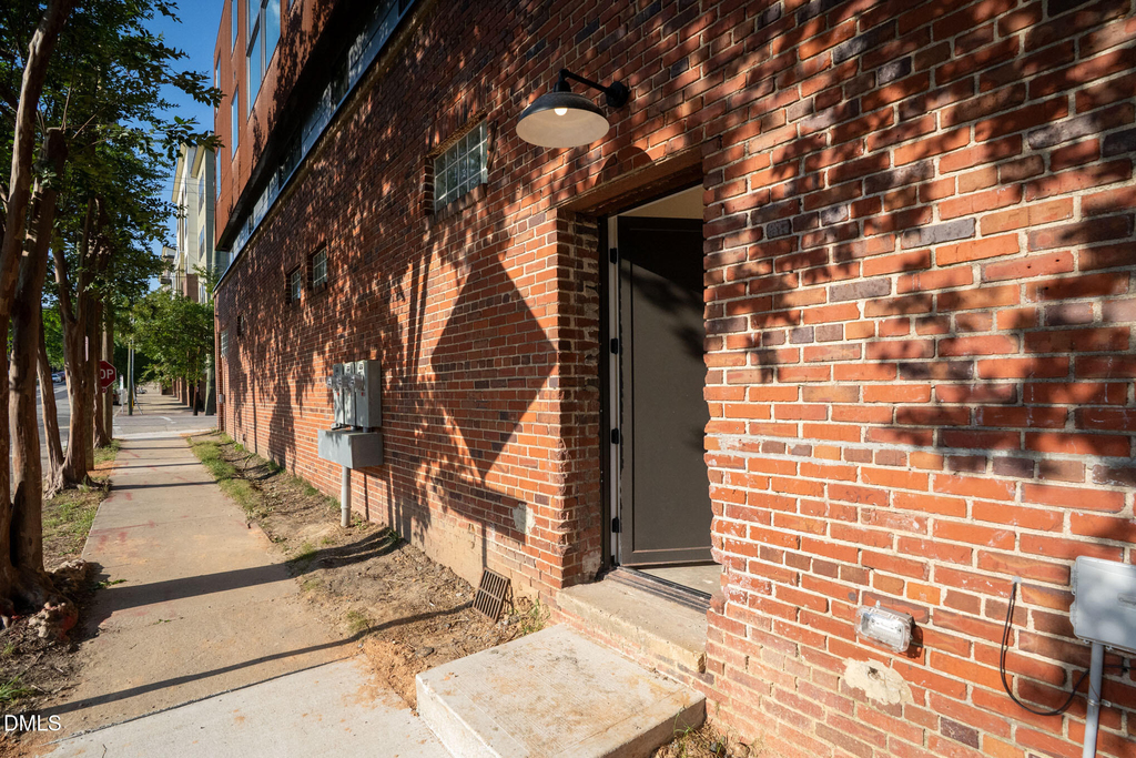400 E Martin Street - Photo 26