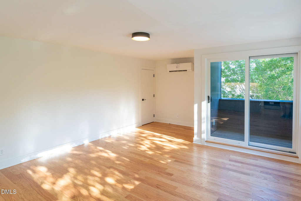 402 E Martin Street - Photo 6