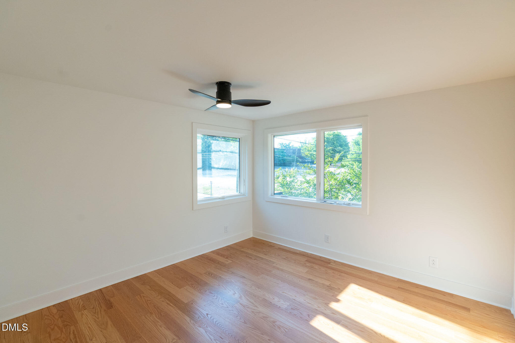 402 E Martin Street - Photo 16