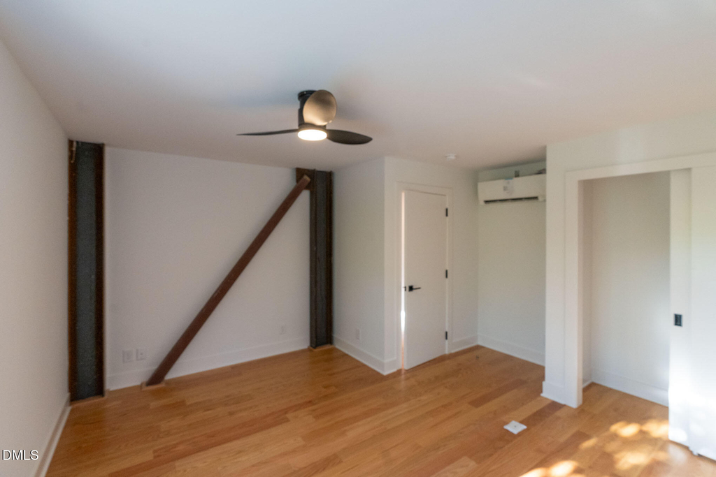 402 E Martin Street - Photo 12